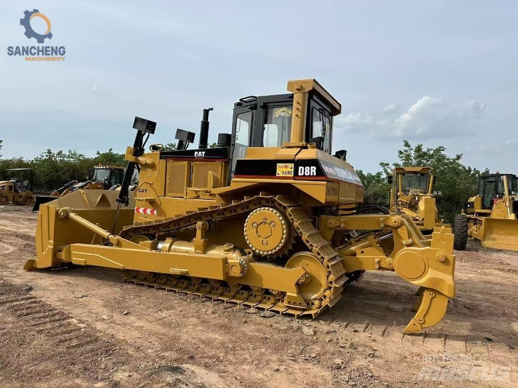 CAT D8R Crawler dozers
