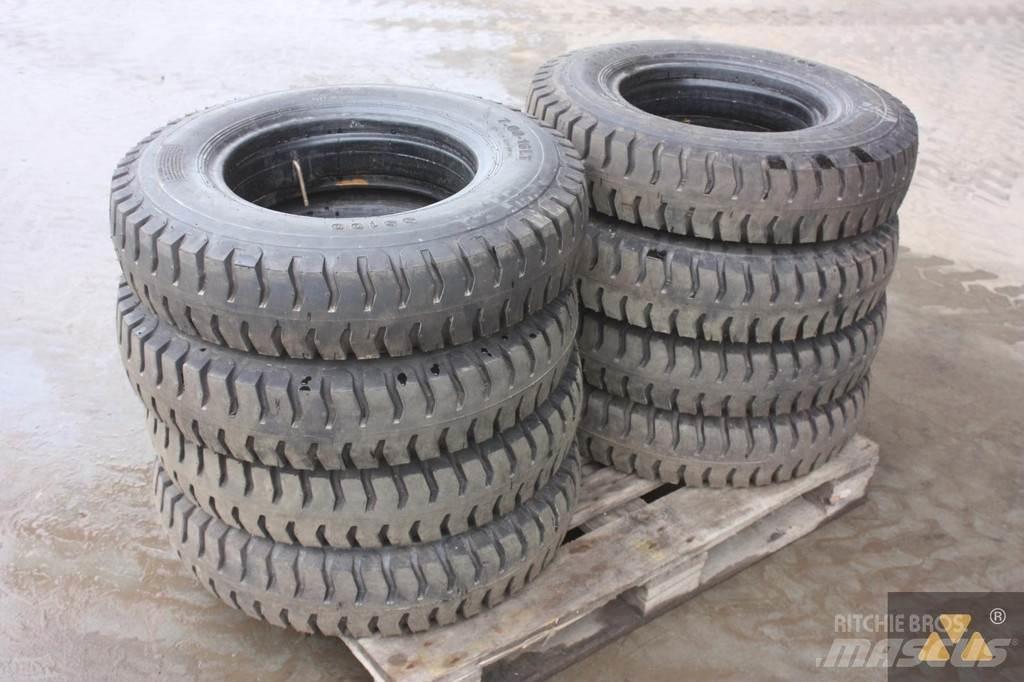  Onbekend 7.00-16LT Tyres, wheels and rims