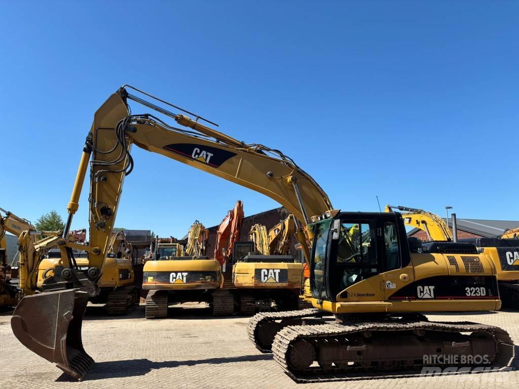 CAT 323 D L Crawler excavators