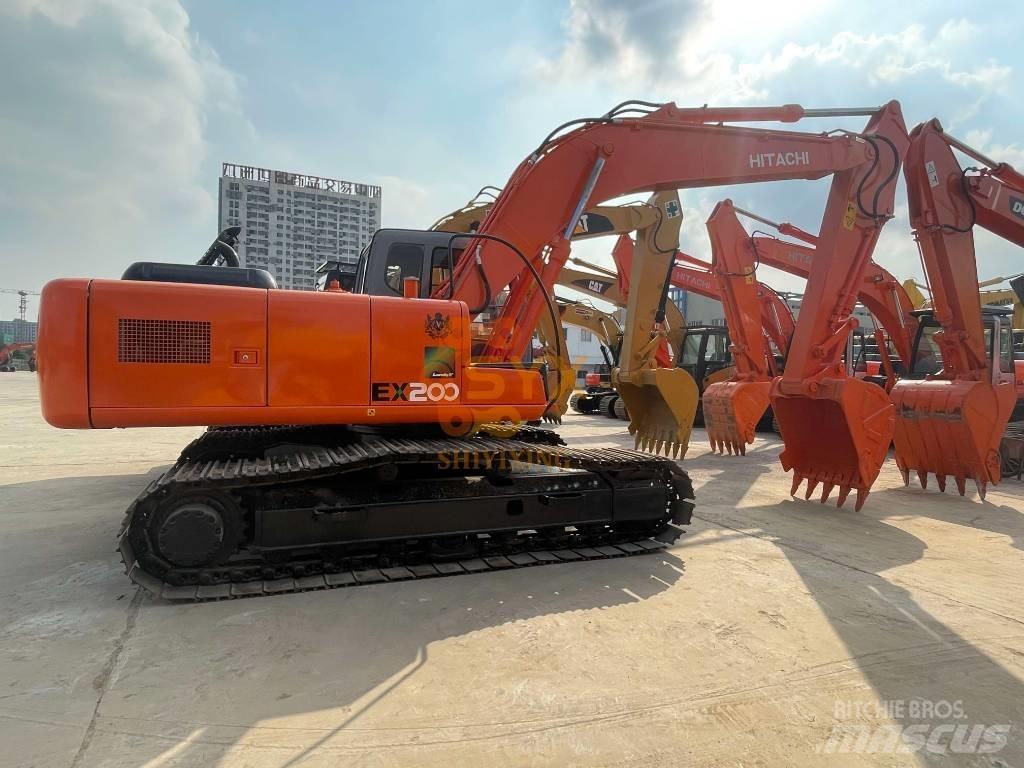 Hitachi EX 200 Crawler excavators