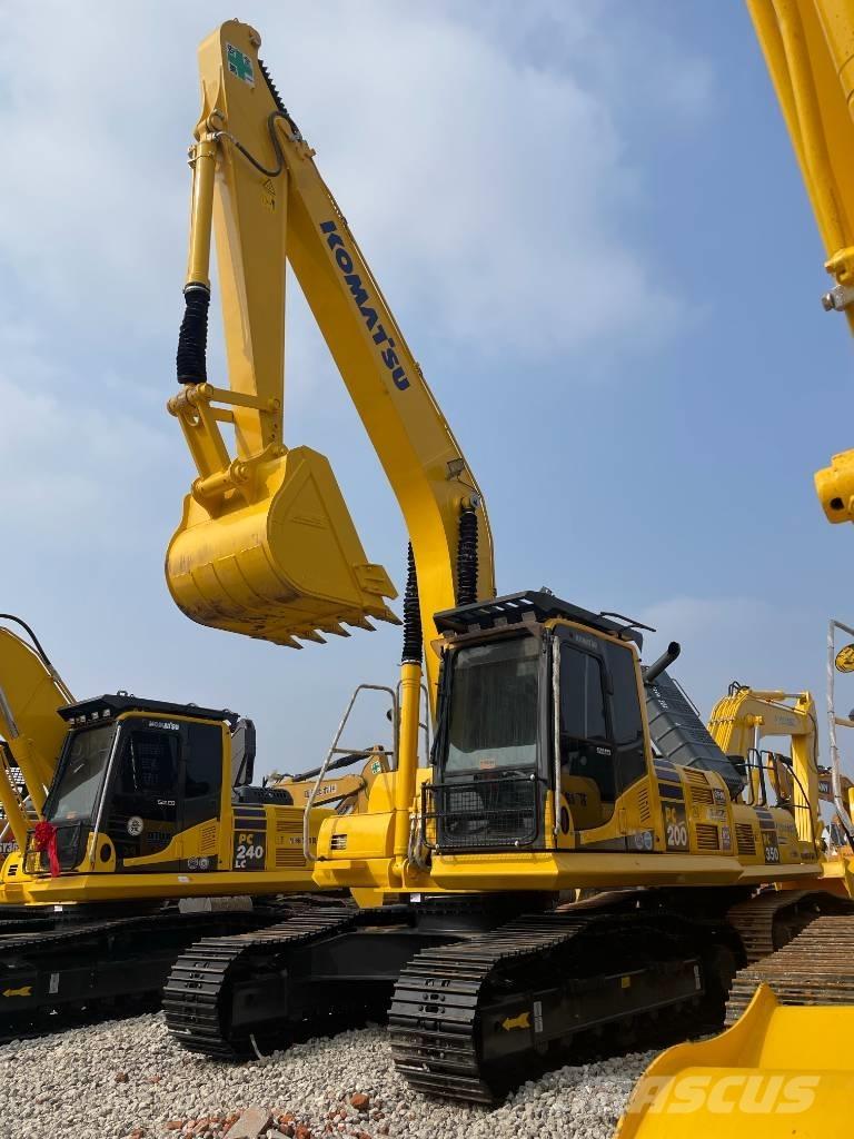 Komatsu PC 200 Crawler excavators