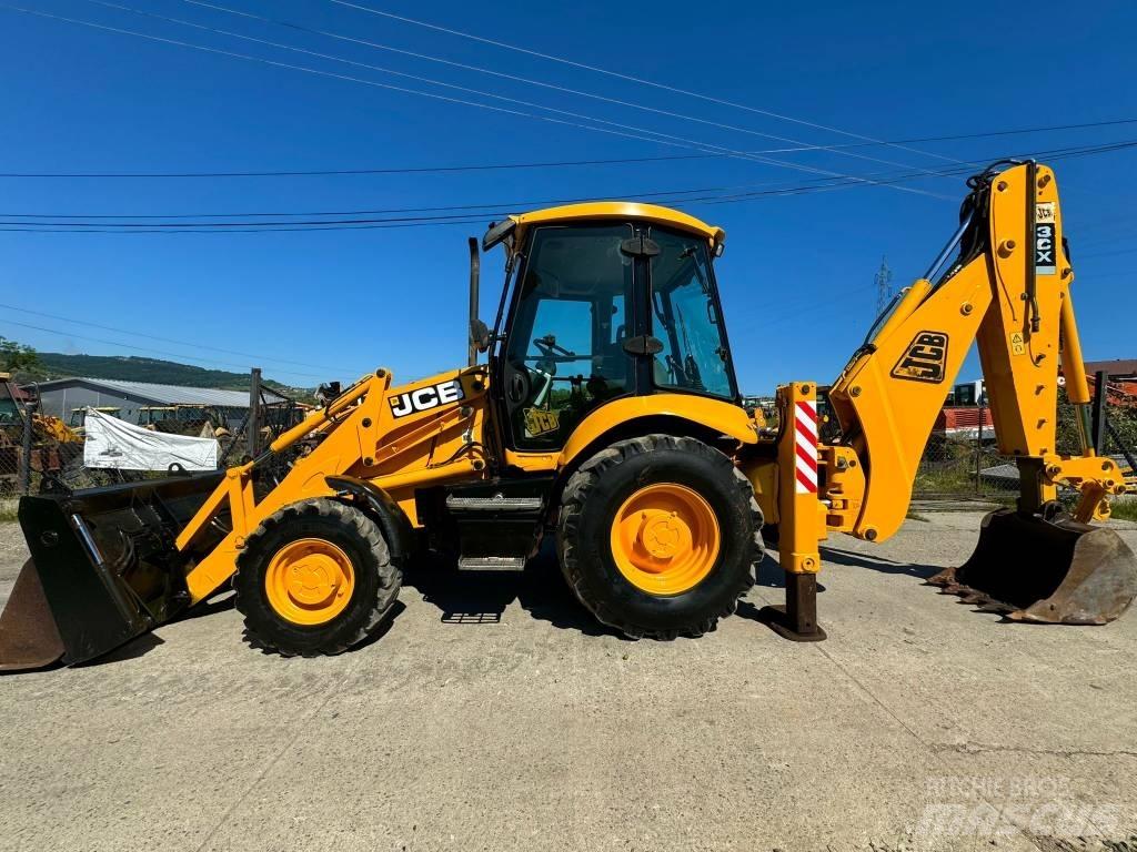 JCB 3CX Backhoe