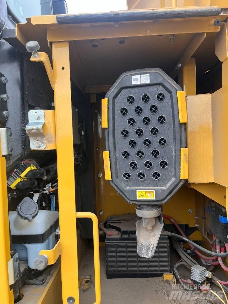 CAT 336 Crawler excavators