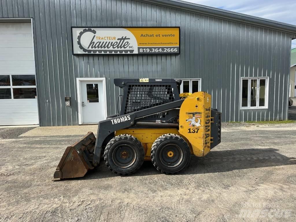 Thomas T137 Skid steer loaders