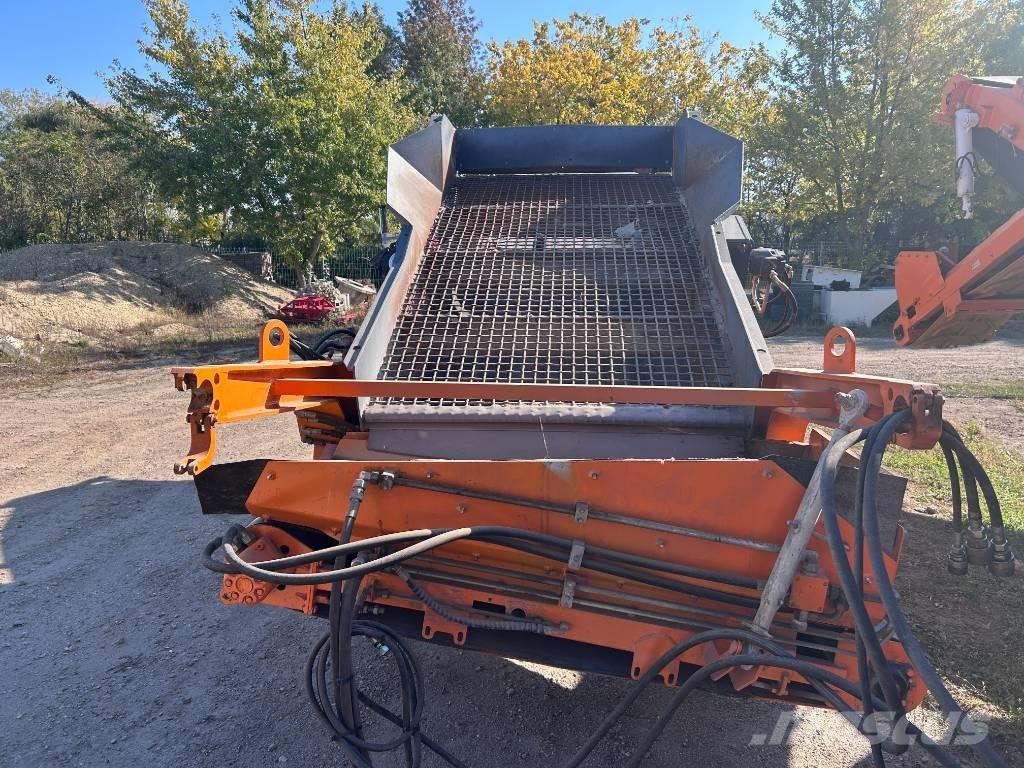 Rockster RS110 Crushers