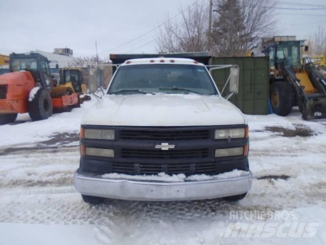 Chevrolet 3500 HD Tipper trucks