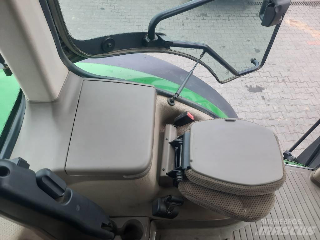 John Deere 7200 R Tractors