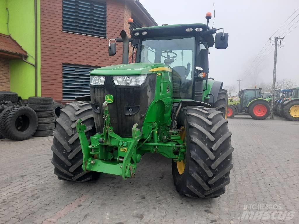 John Deere 7200 R Tractors