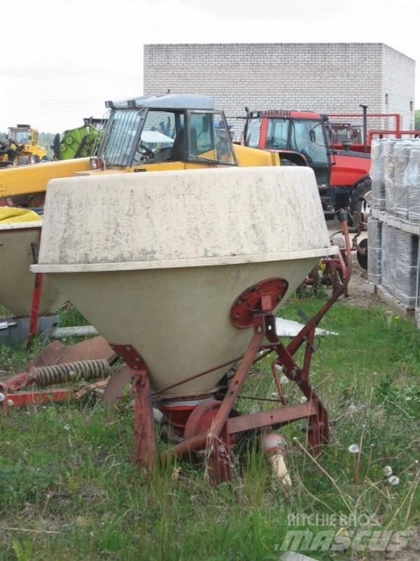 Vicon 500 Mineral spreaders