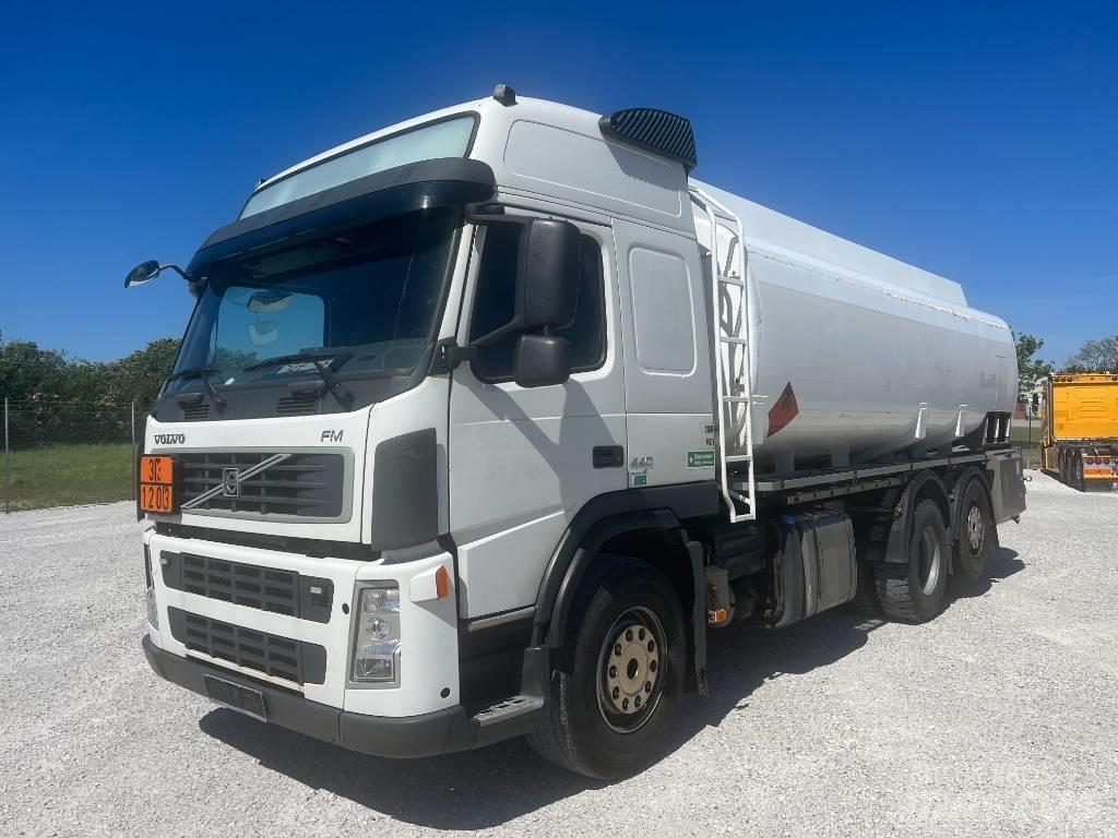 Volvo FM 440 Tanker trucks