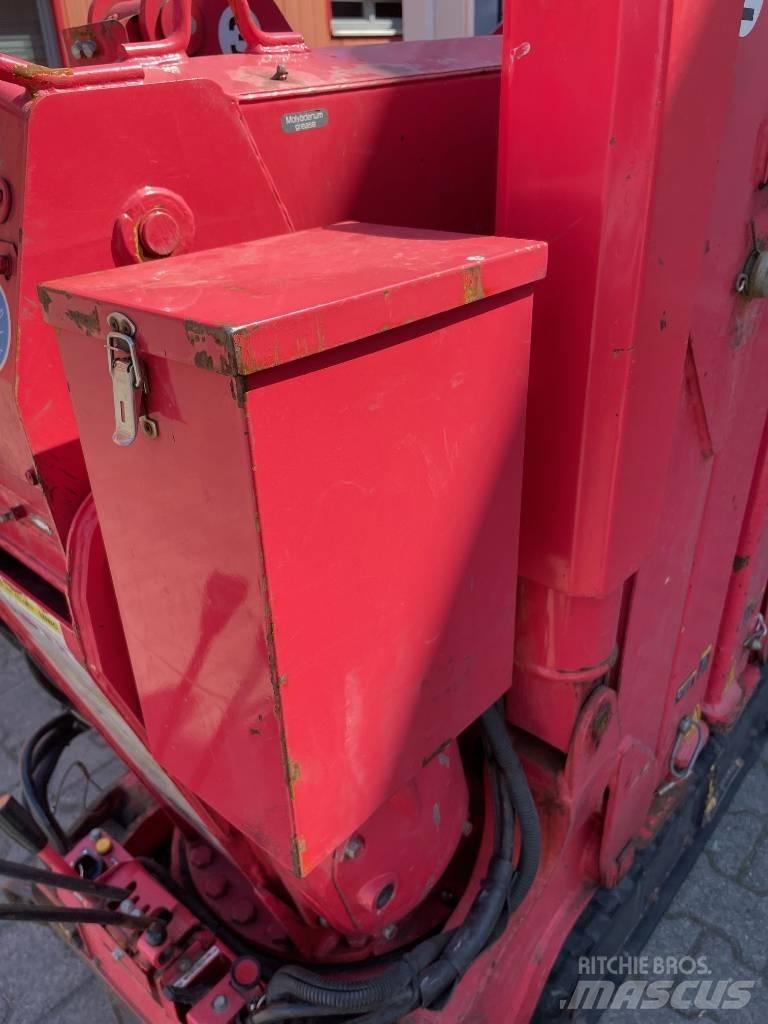 Unic URW-095 Mini cranes