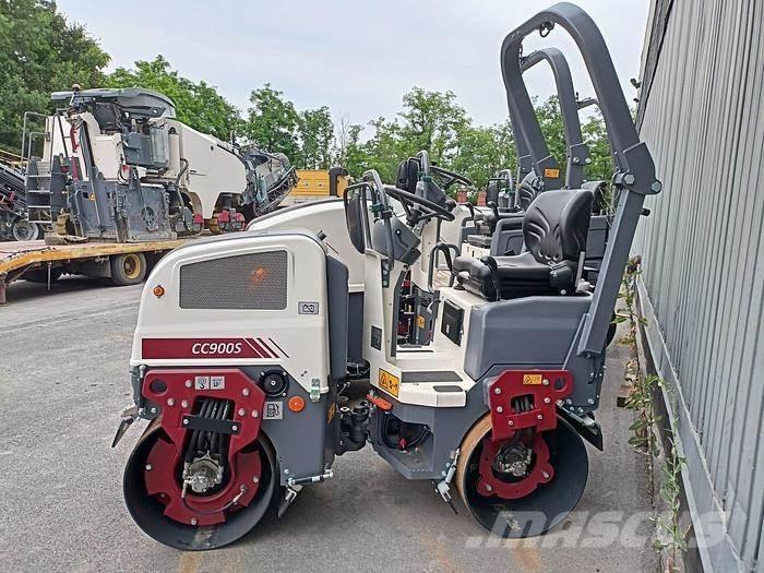 Dynapac CC900S Towed vibratory rollers