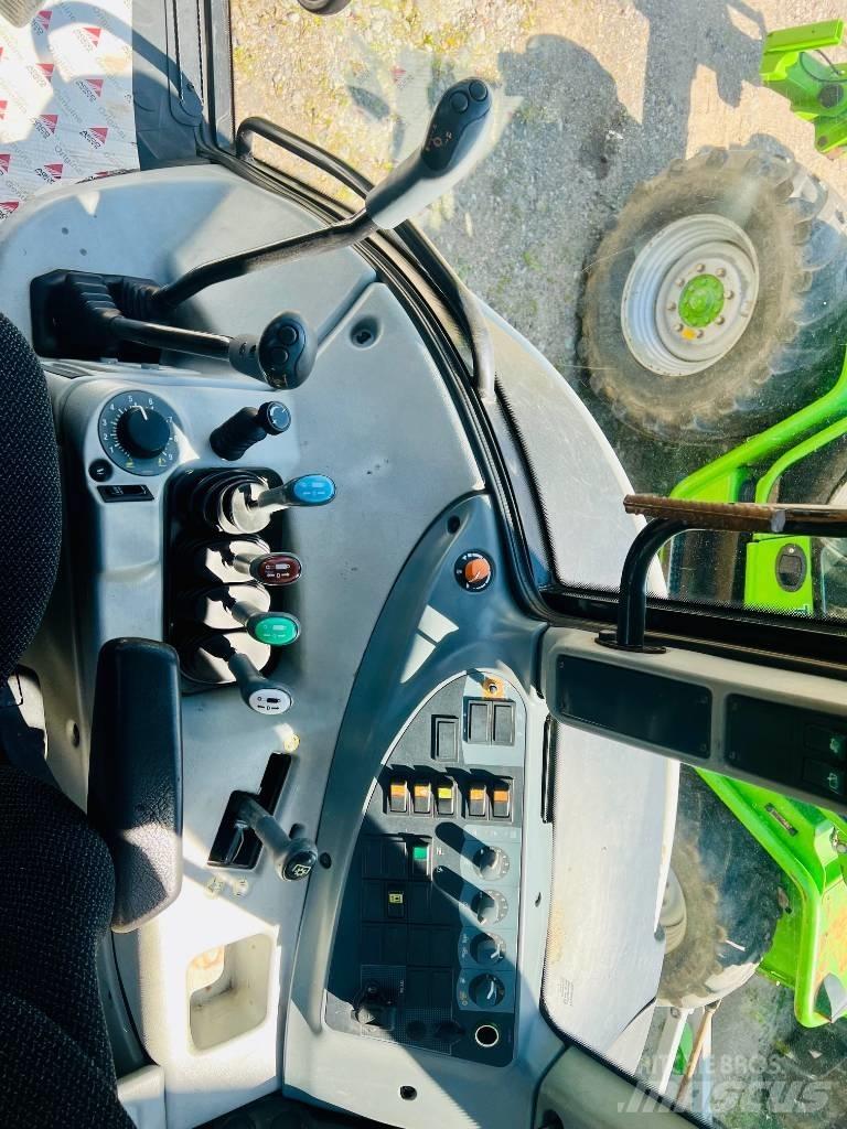 Valtra T 121 Tractors