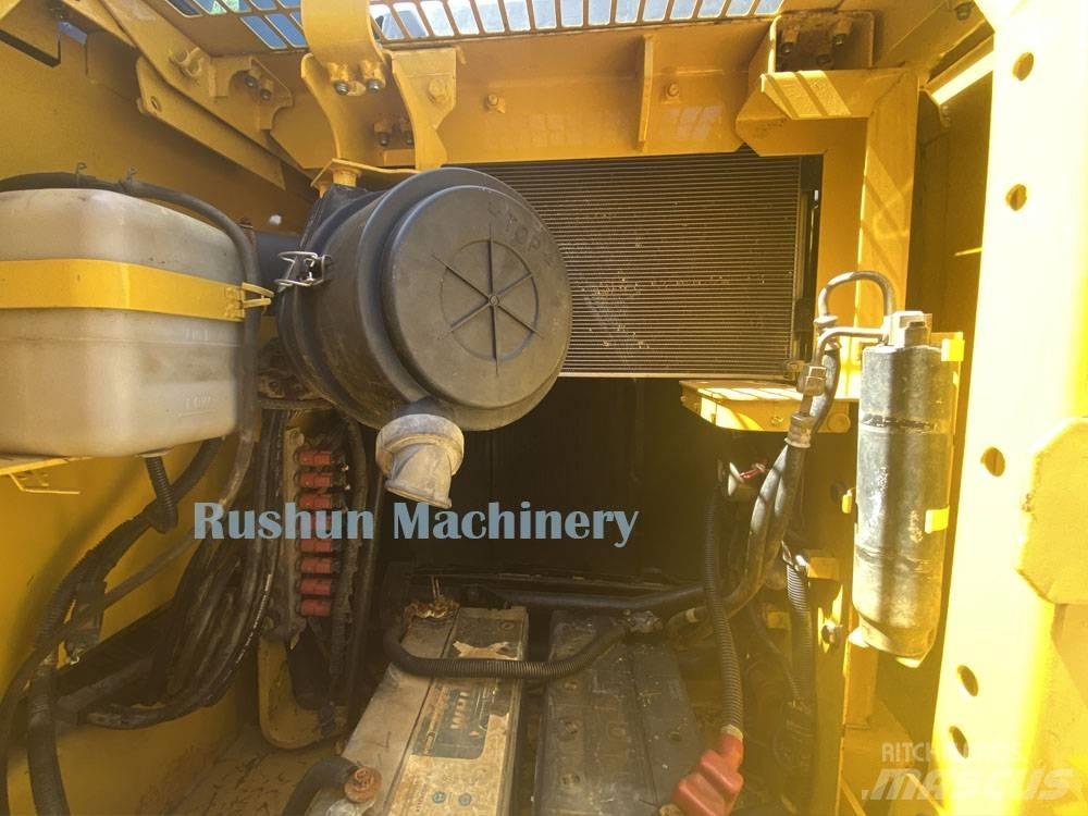 Komatsu PC 130 Crawler excavators
