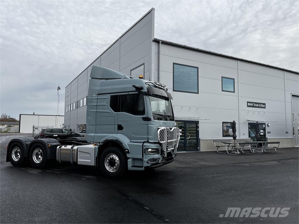 MAN TGS 33.520 6x4H Prime Movers