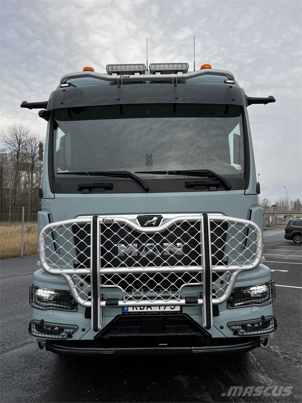 MAN TGS 33.520 6x4H Prime Movers