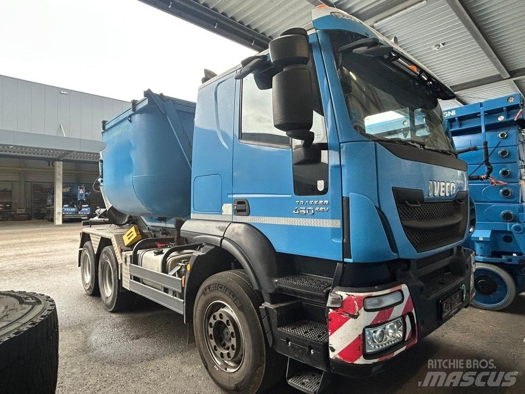 Iveco Trakker 450 Skip bin truck