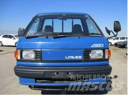 Toyota T-YM65 Flatbed / Dropside trucks