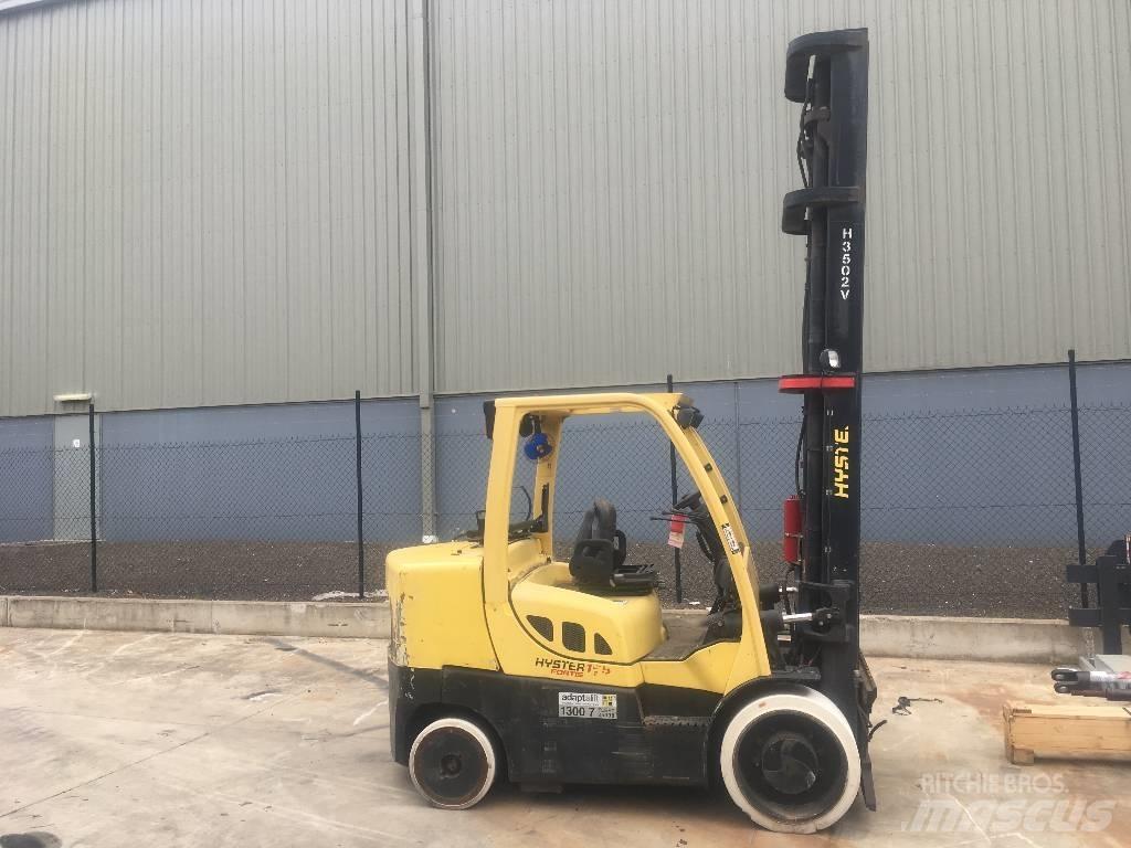 Hyster S 155 FT LPG trucks