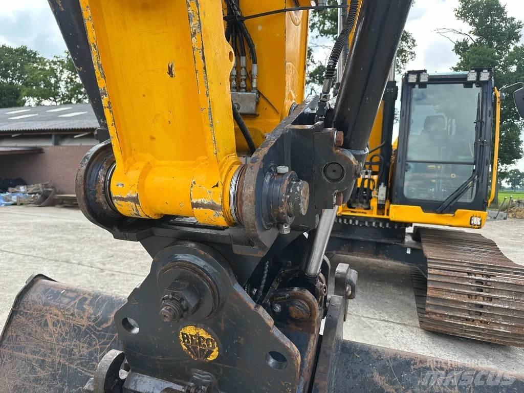 JCB 220Xlc Crawler excavators