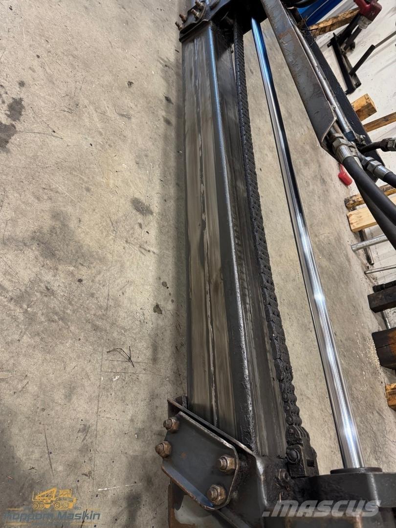 Ponsse K75 Loader cranes