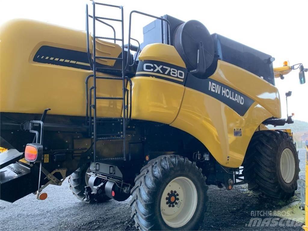 New Holland CX780 Combine harvesters