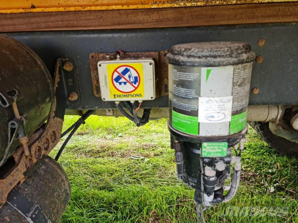 Scania P 400 Tipper trucks