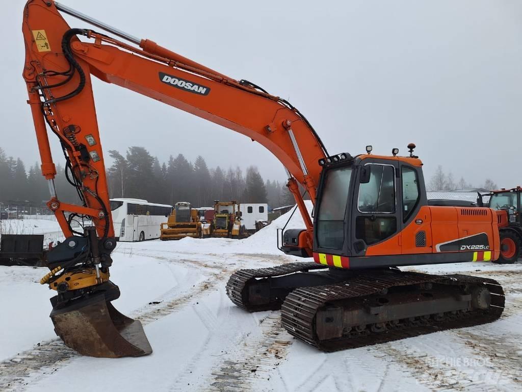 Doosan DX 225 LC Crawler excavators