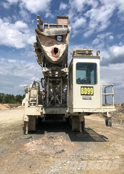Sandvik D45KS Surface drill rigs