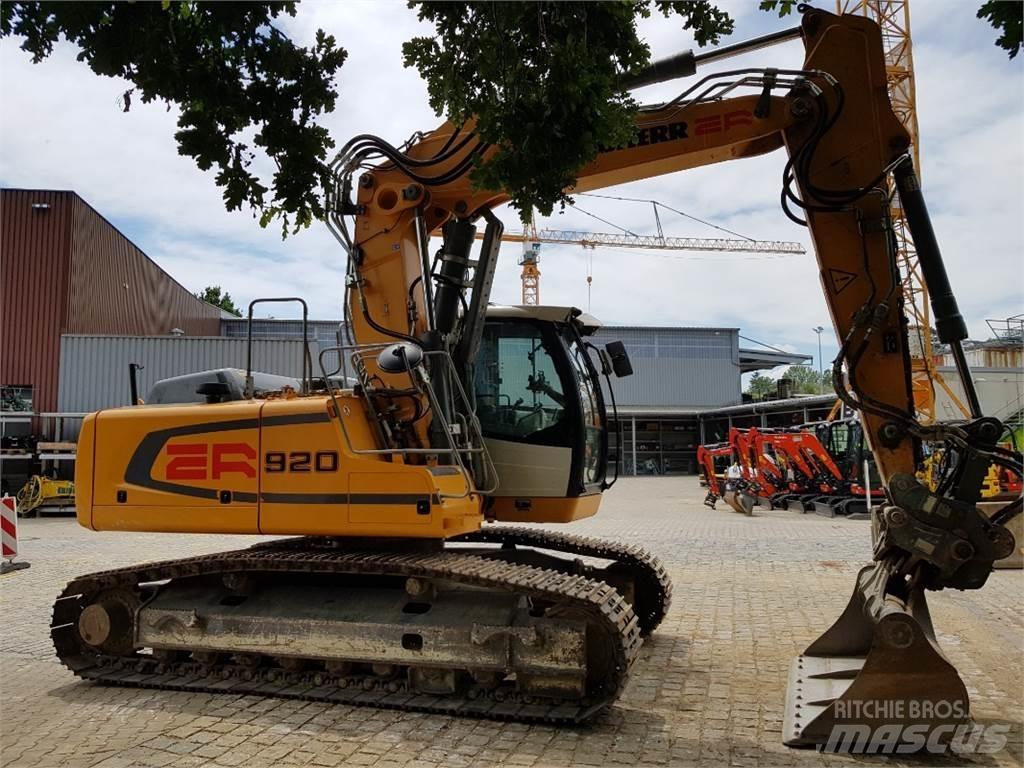 Liebherr R920 Crawler excavators