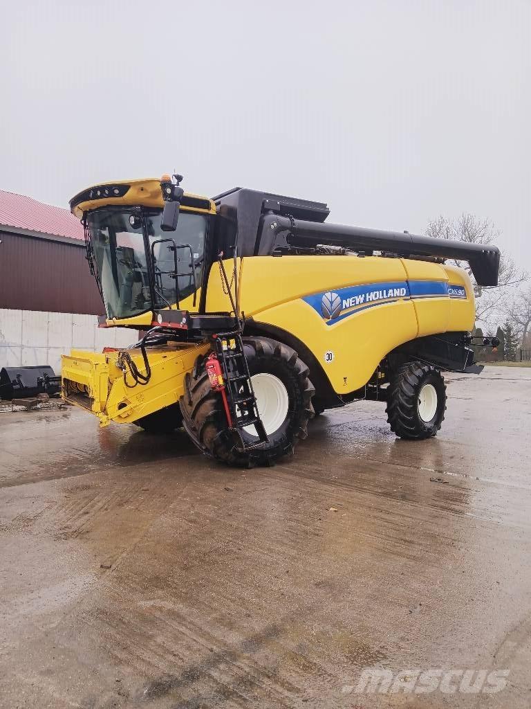 New Holland CX6.90 Combine harvesters