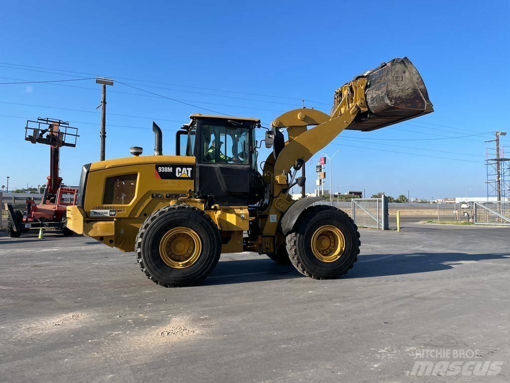 CAT 938M Wheel loaders
