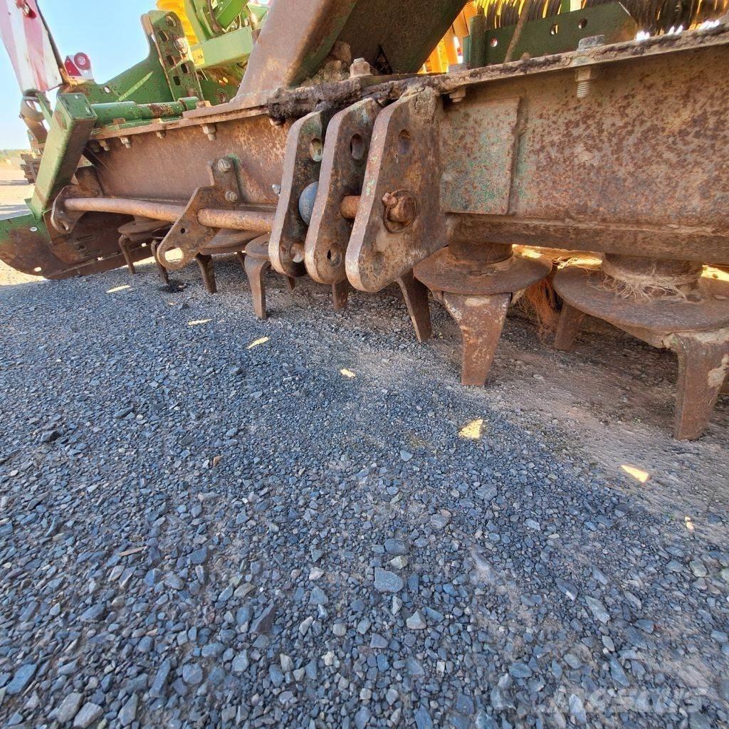 Amazone AD P 402 Drills