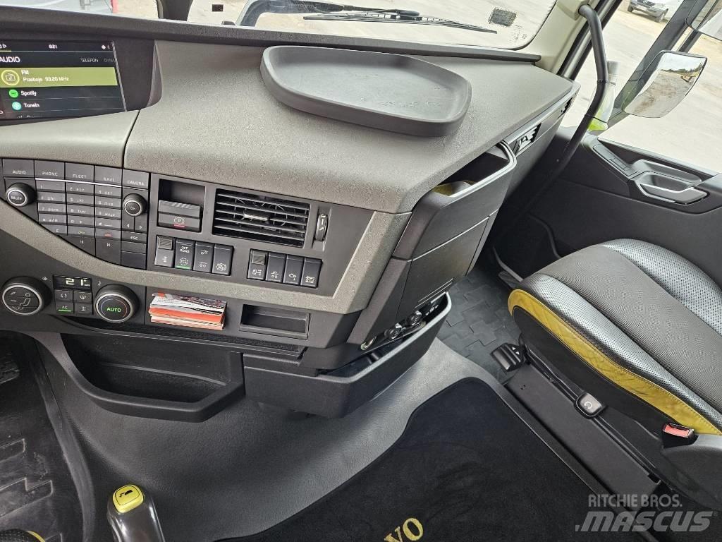 Volvo FH 16 6x2 550 Prime Movers