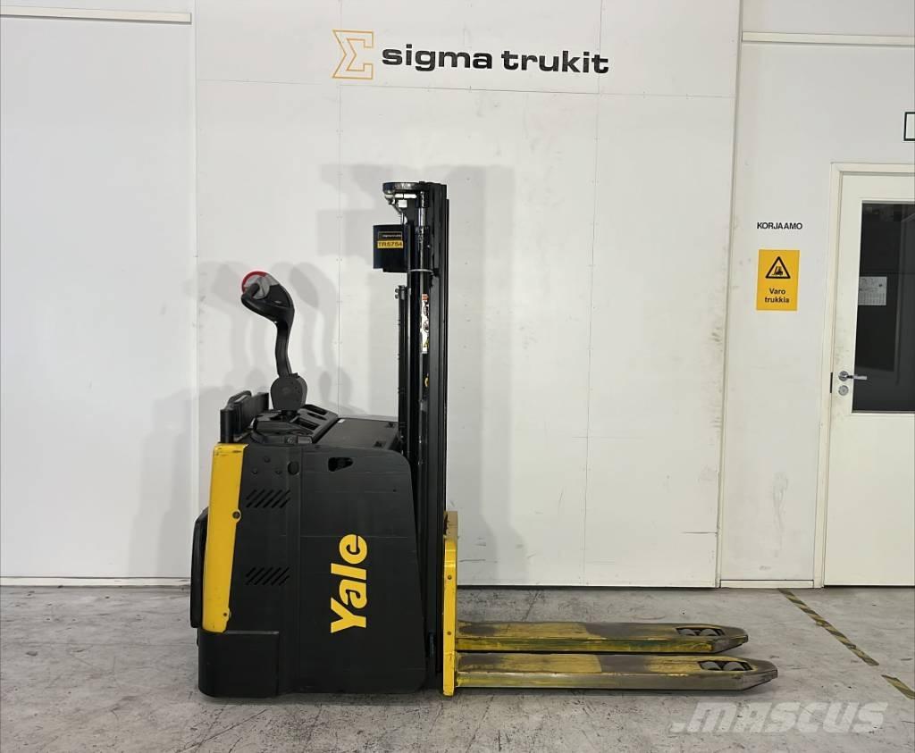 Yale MP 20 XD Self propelled stackers
