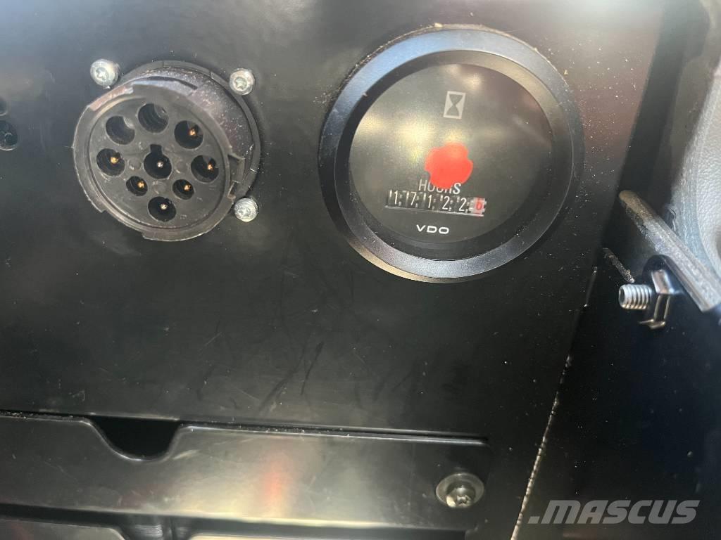 John Deere 1270 E Harvesters