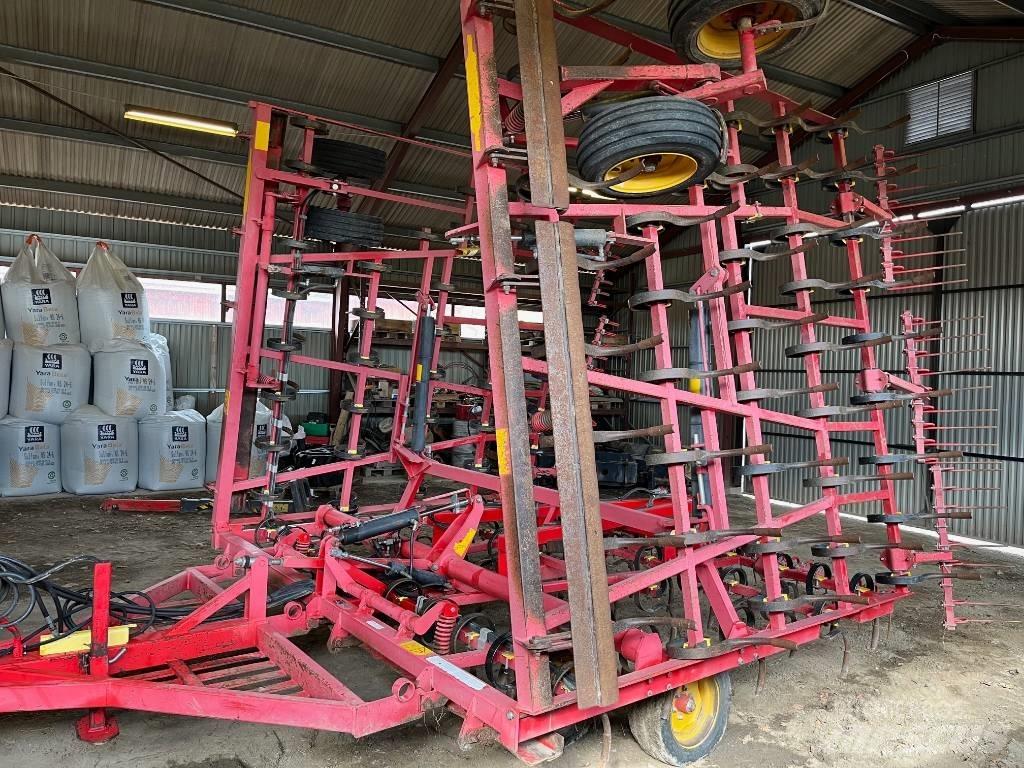 Väderstad NZG 900 Power harrows and rototillers