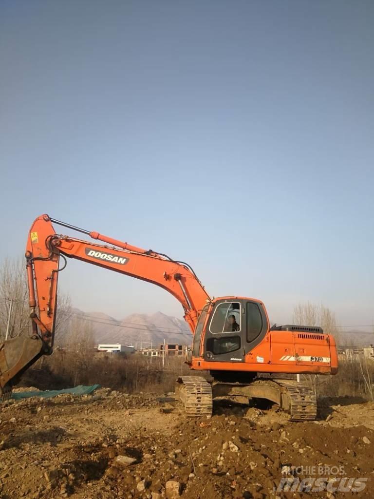 Doosan dx225 Crawler excavators