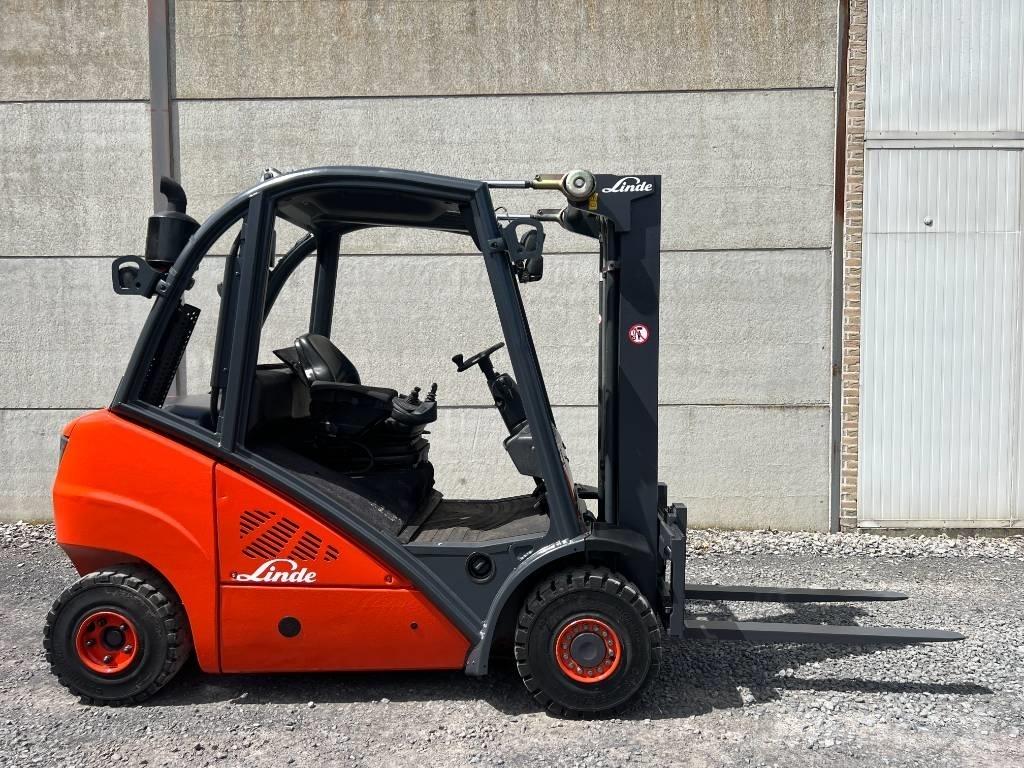 Linde H25D-01 Diesel trucks