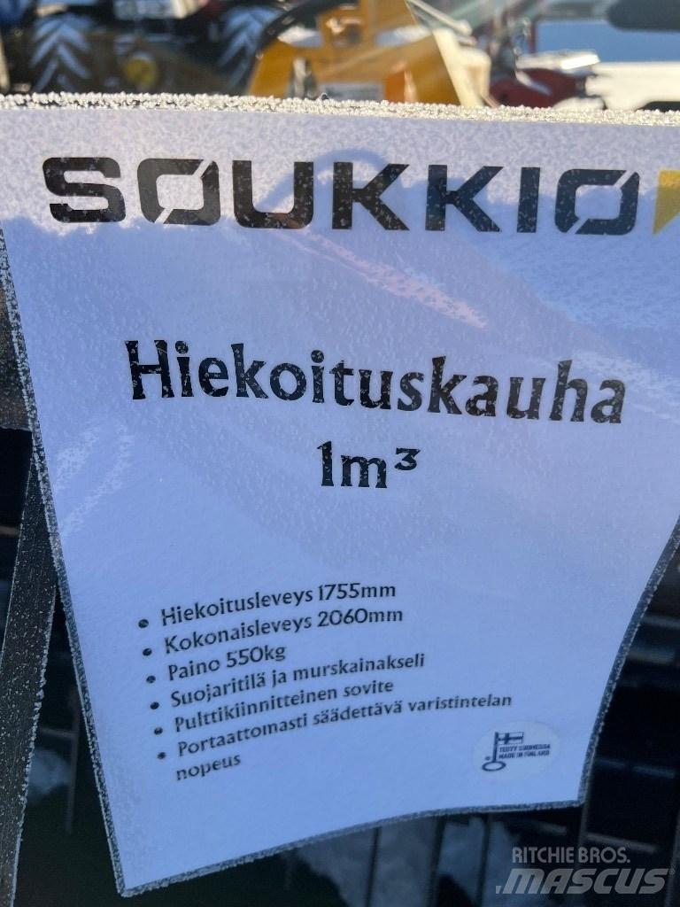 Soukkio HK 1.0m^3 Sand and salt spreaders