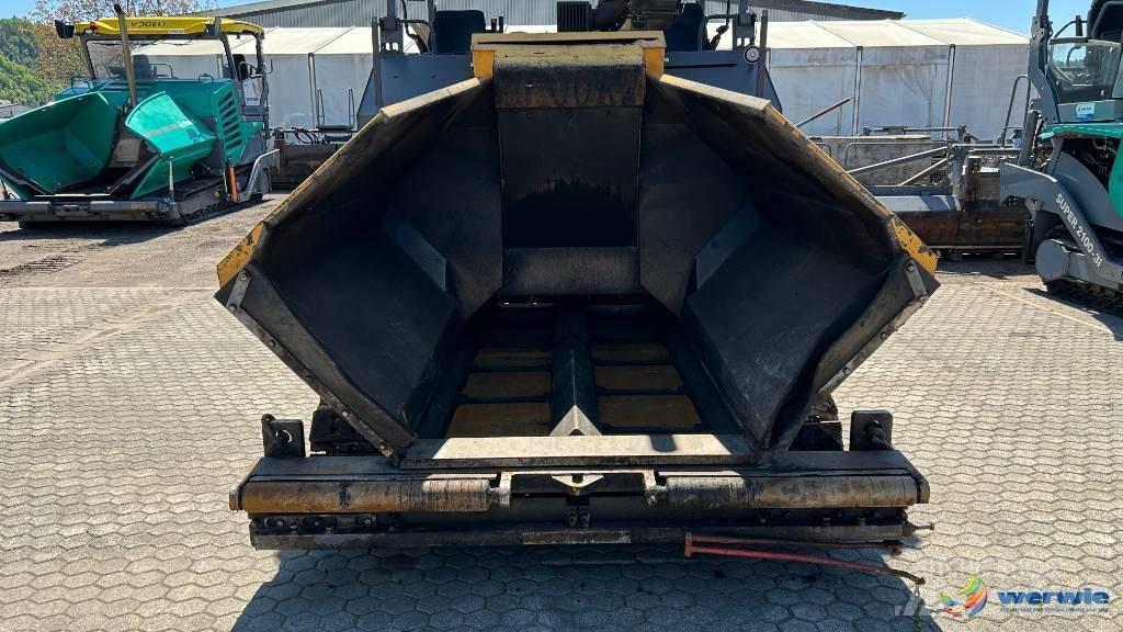 Volvo ABG TITAN 5820 Asphalt pavers
