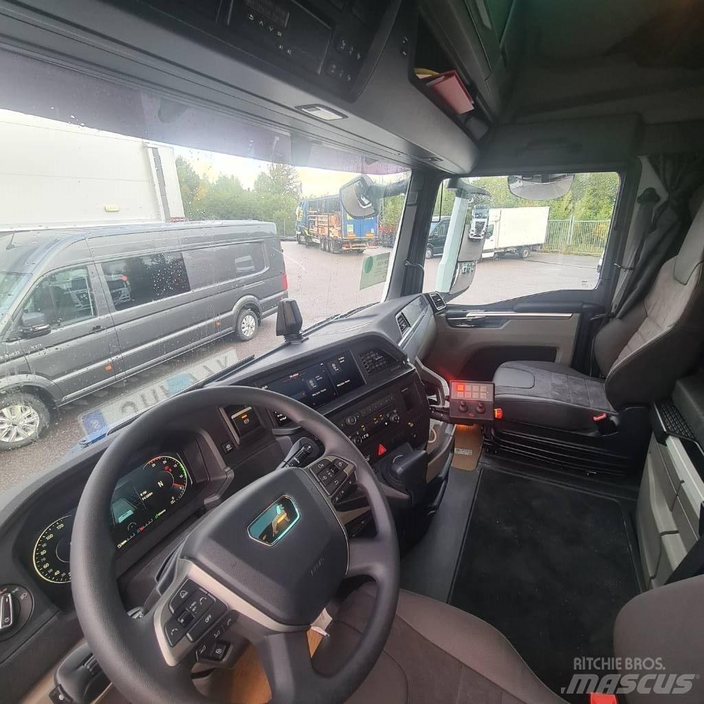MAN TGX 35.510 8x4-4 Tipper trucks