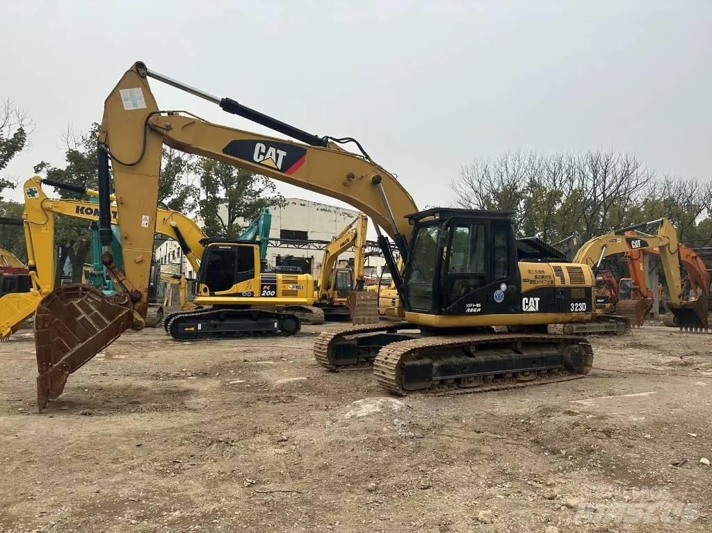 CAT 323D Crawler excavators