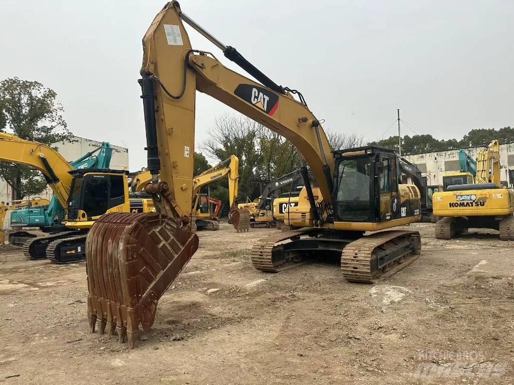 CAT 323D Crawler excavators