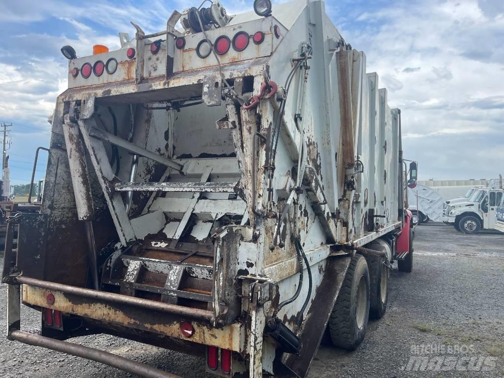 Sterling L7500 Waste trucks