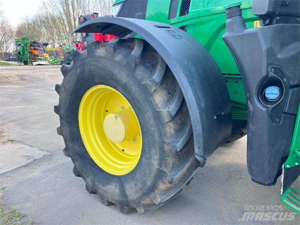 John Deere 6250R Tractors