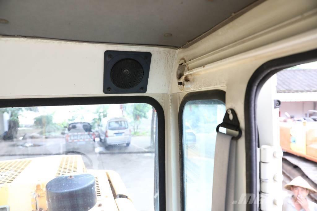 Hyundai Robex 130 W Wheeled excavators