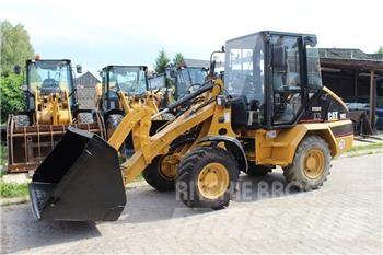 CAT 902 Wheel loaders