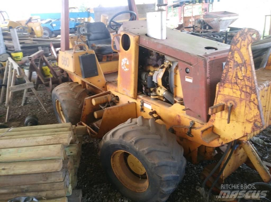 CASE 660 Trenchers