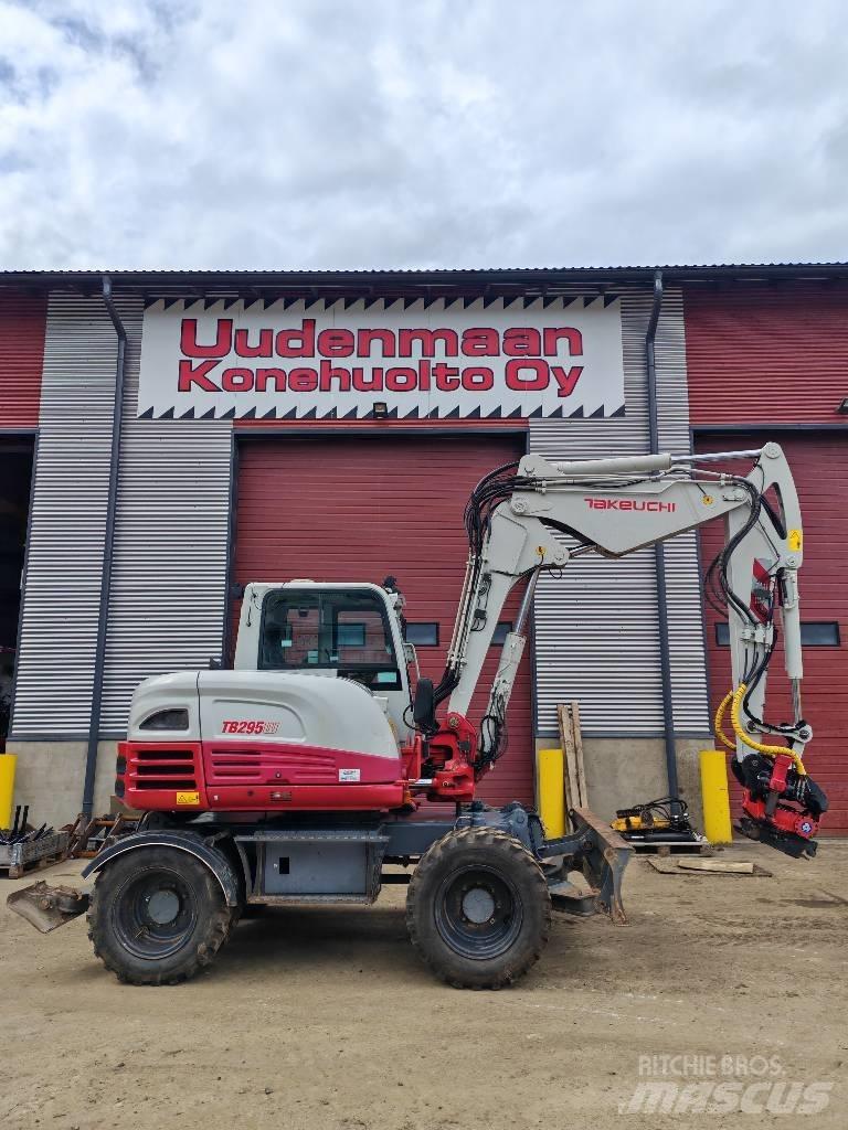 Takeuchi 295W Wheeled excavators